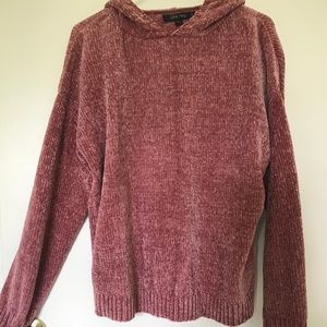 pink sweater